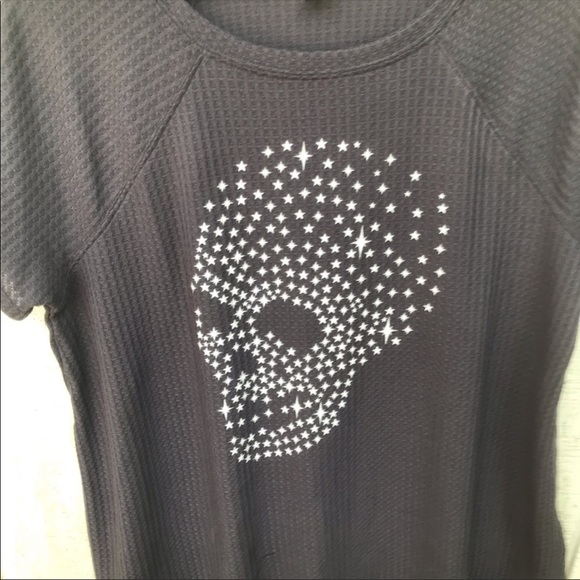 Host Pick!NWOT! Torrid waffle skull top - Picture 8 of 10